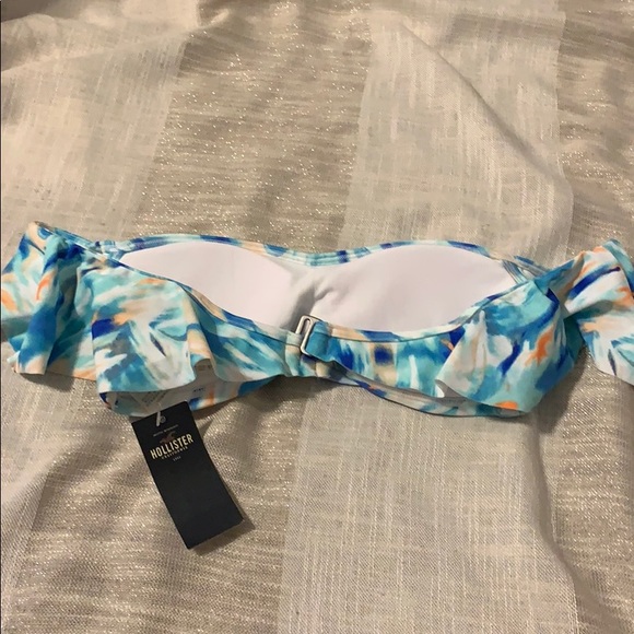Hollister over the shoulder swim top size XS - Picture 2 of 3